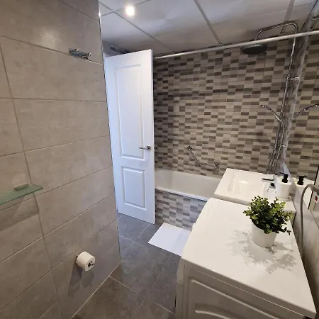 Rhea Calista Los Cristianos (Tenerife)